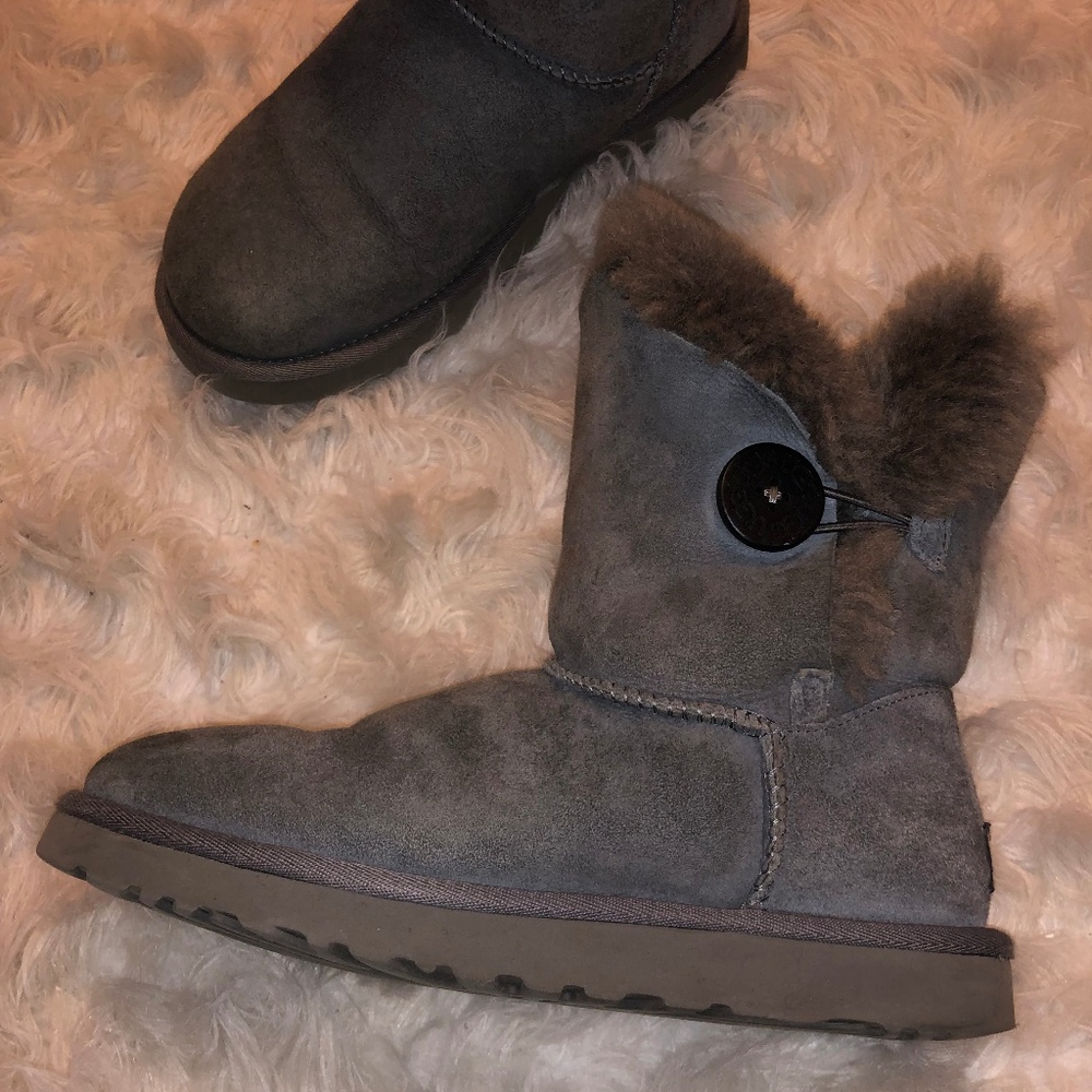 (Sold) Ugg boots